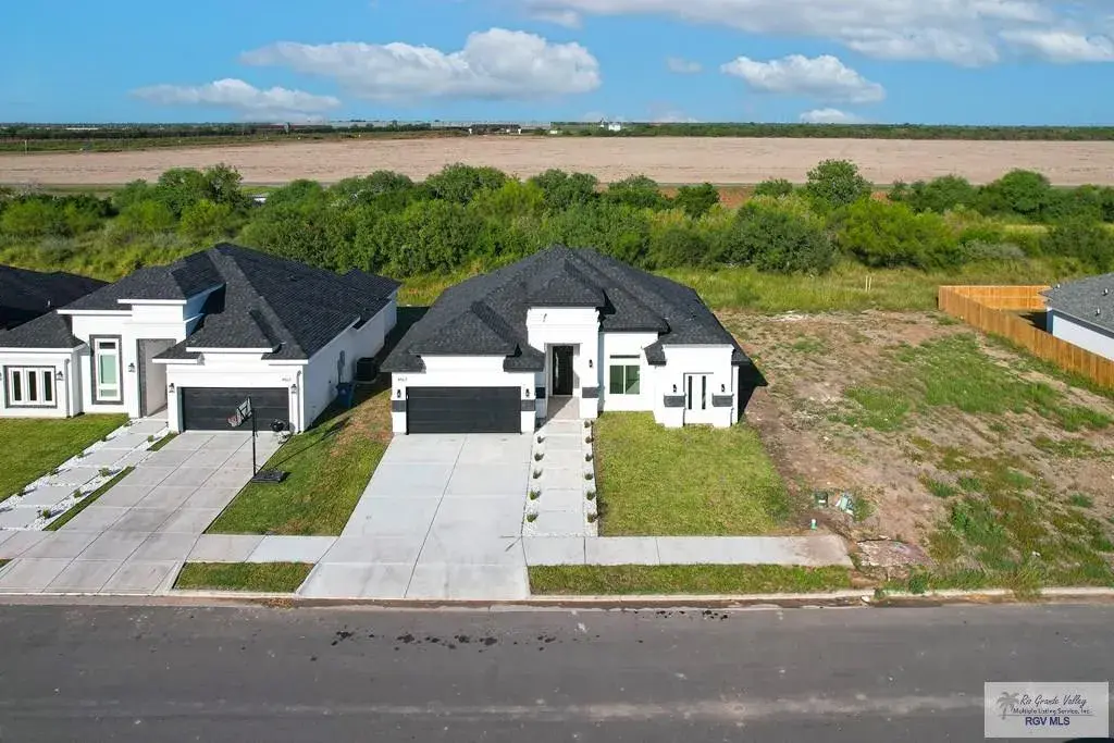 4567 River Oak Cir Brownsville, TX 78520