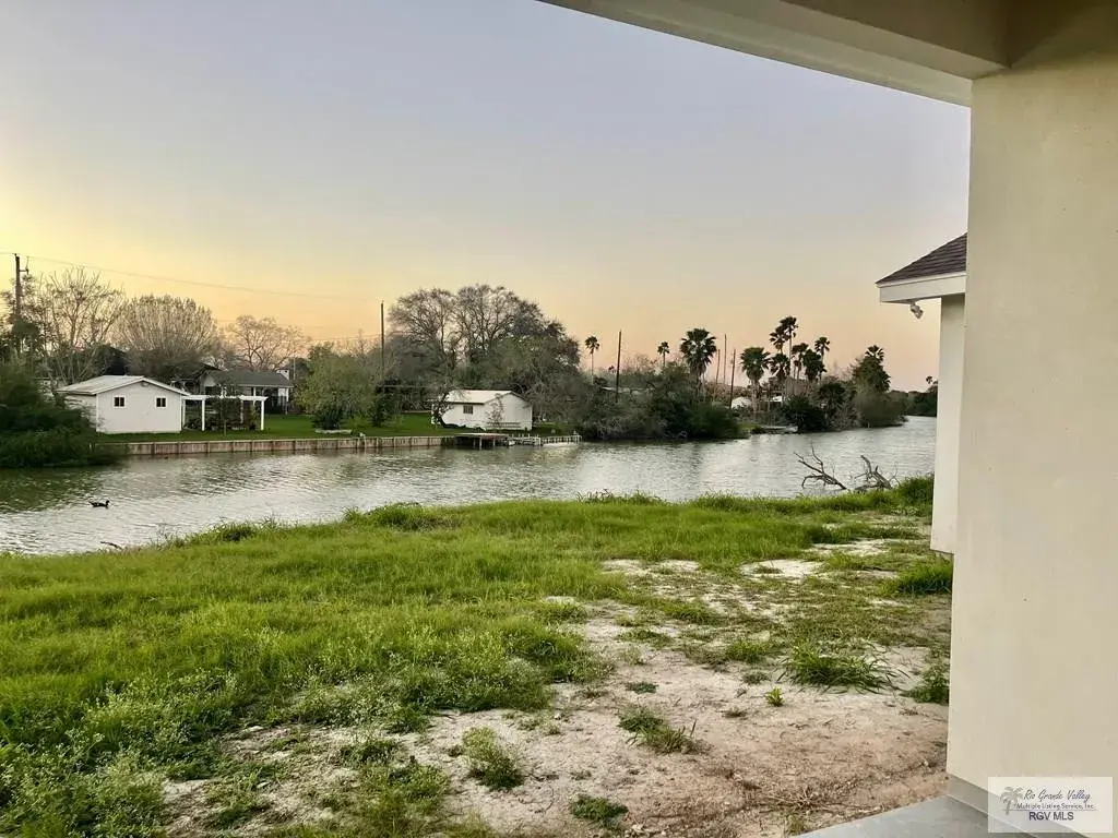 4517 Daybreak Dr Brownsville, TX 78521