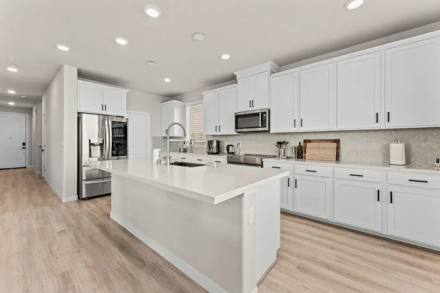 8096 Moongate Way Roseville, CA 95747