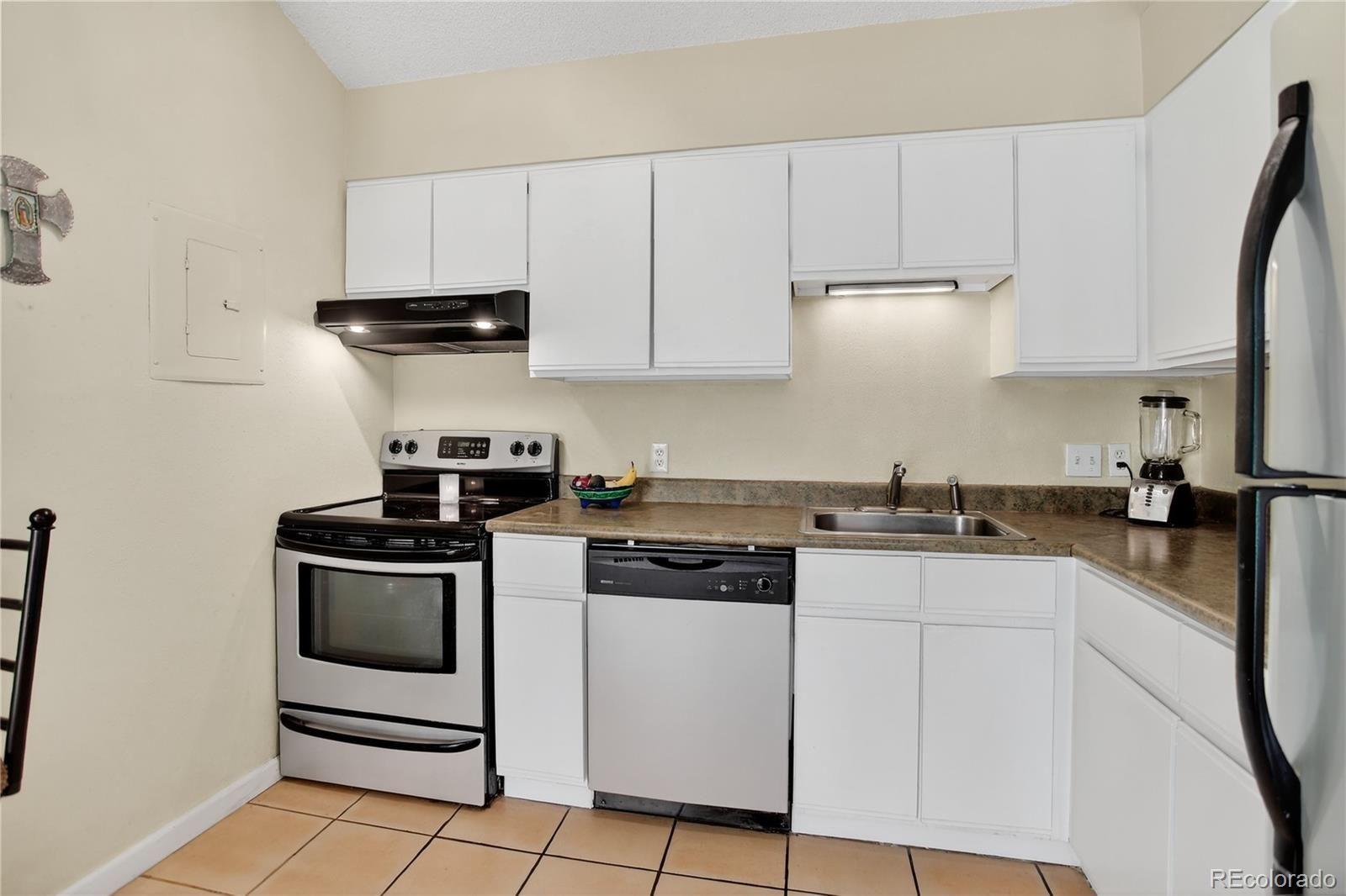 2575 S Syracuse Way #A305 Denver, CO 80231