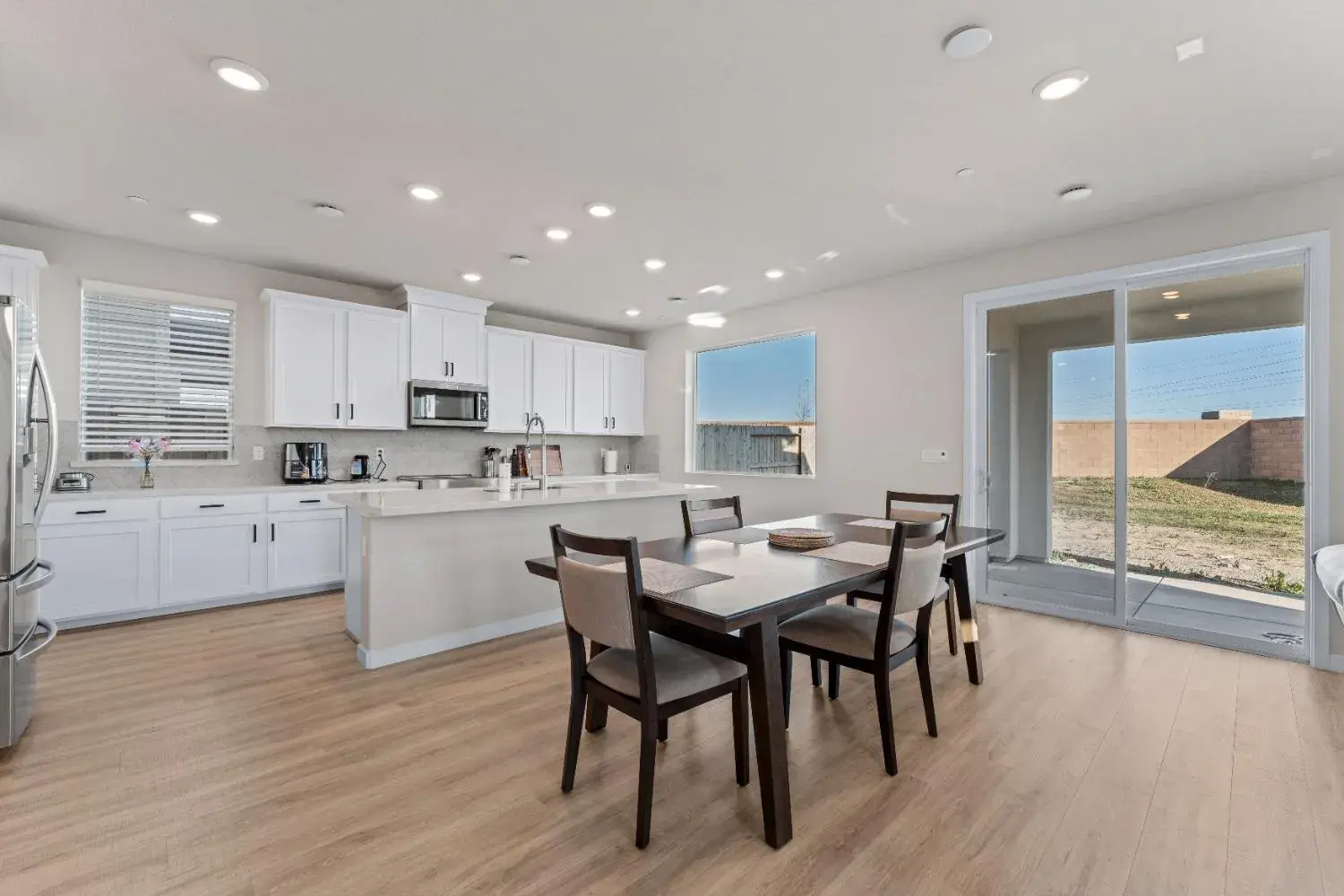 8096 Moongate Way Roseville, CA 95747