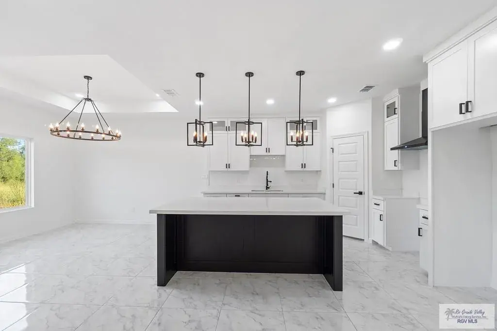 4567 River Oak Cir Brownsville, TX 78520