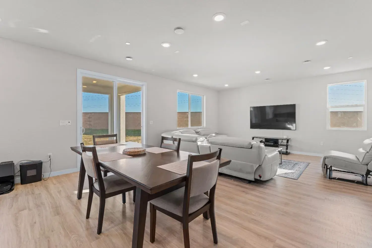 8096 Moongate Way Roseville, CA 95747