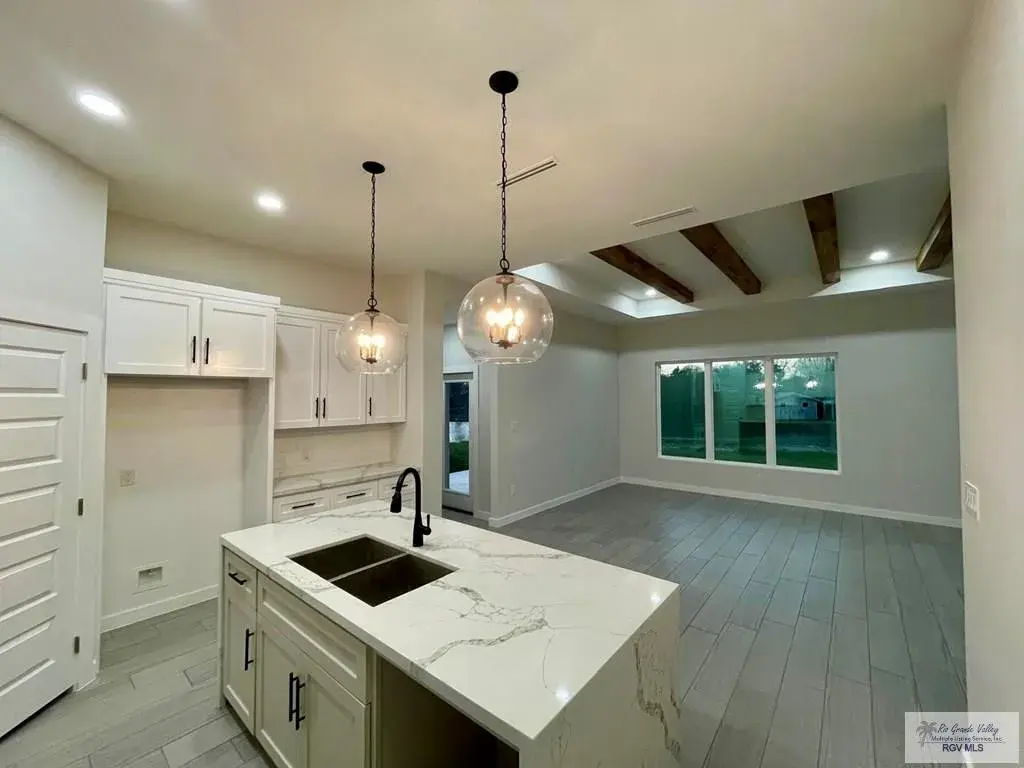 4517 Daybreak Dr Brownsville, TX 78521