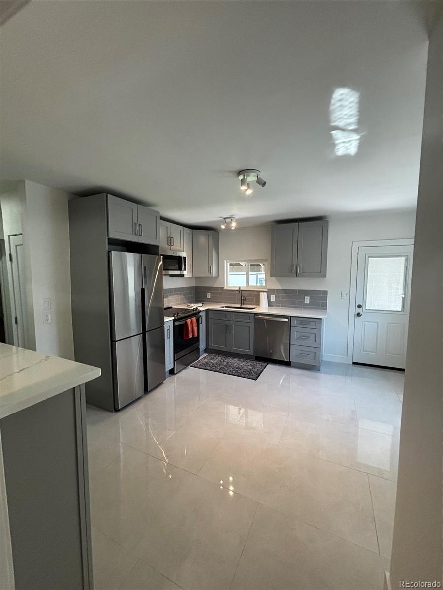 3242 N Albion Street Denver, CO 80207