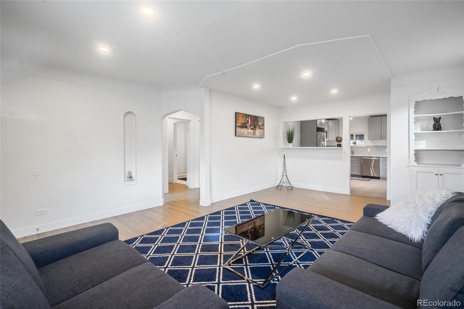 3242 N Albion Street Denver, CO 80207