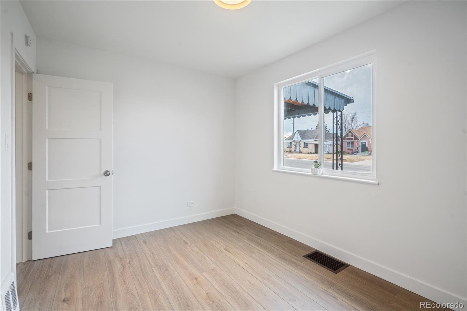 3242 N Albion Street Denver, CO 80207