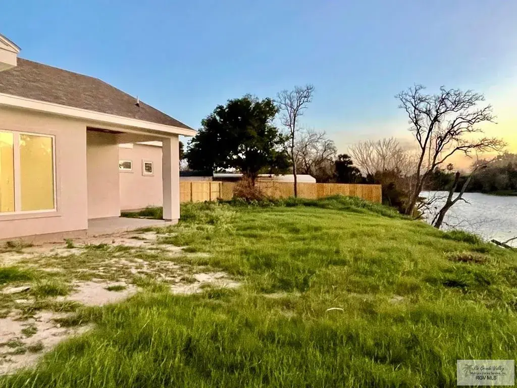 4517 Daybreak Dr Brownsville, TX 78521