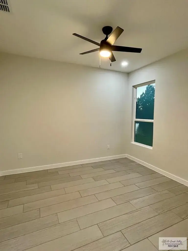 4517 Daybreak Dr Brownsville, TX 78521