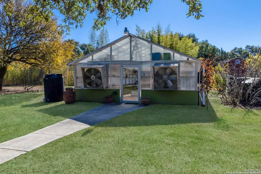 130 Mallard Boerne, TX 78006