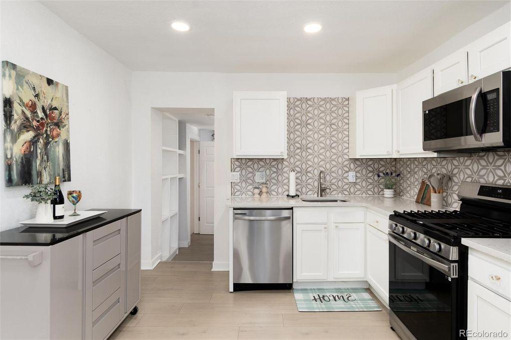 6005 E Iowa Avenue Denver, CO 80224