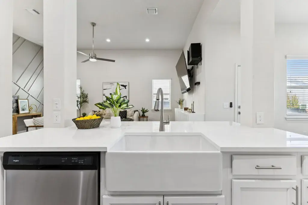 7808 Glover Dr Austin, TX 78744