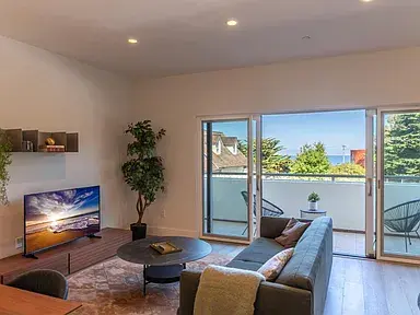 457 Wave St #1 Monterey, CA 93940