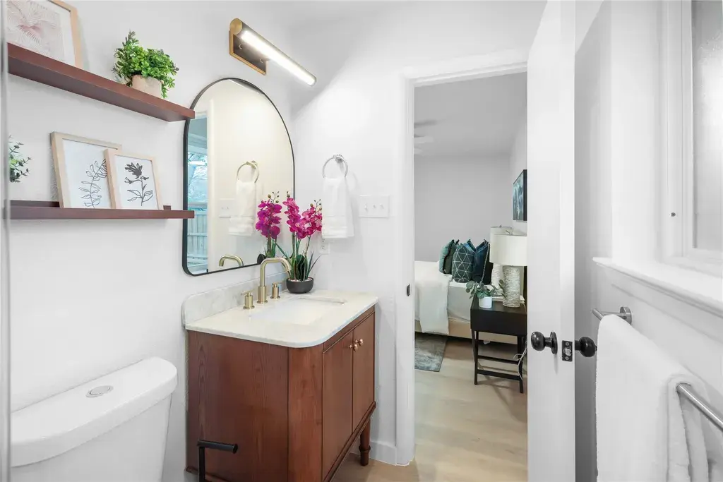 8617 Shagrock Ln Dallas, TX 75238