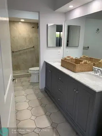 15000 SW 49th Ln UNIT D-114 Miami, FL 33185