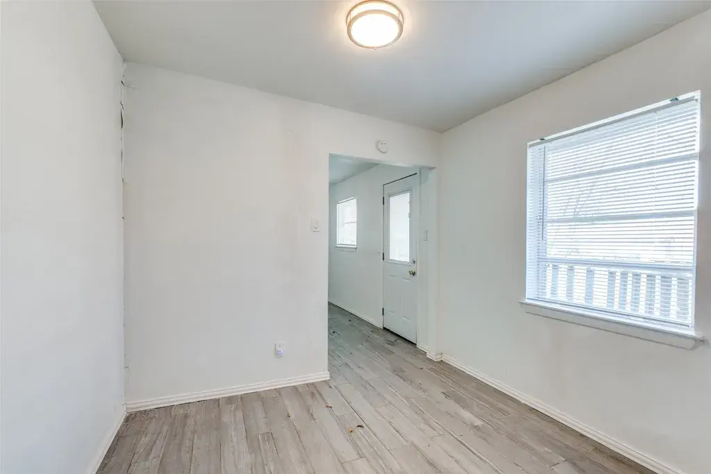 13223 Southview Ln Dallas, TX 75240