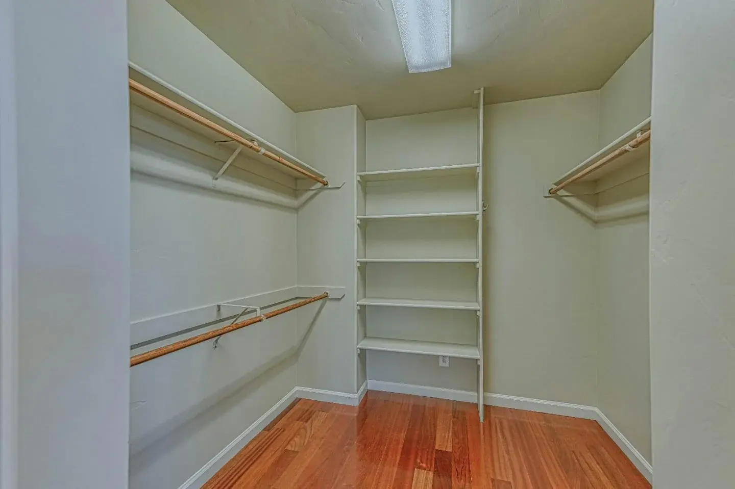 130 1/2 Dunecrest Ave Monterey CA 93940