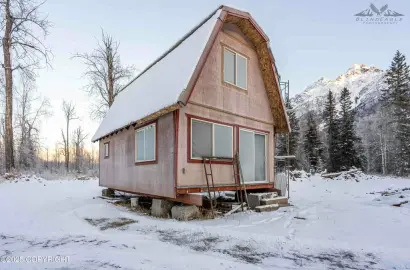 8593 S River Dr Palmer, AK 99645