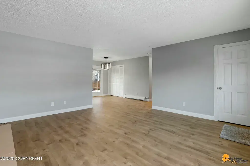 8500 Crystal St Anchorage, AK 99502