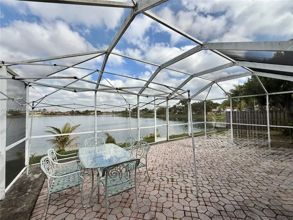 12279 SW 140th St Miami, FL 33186