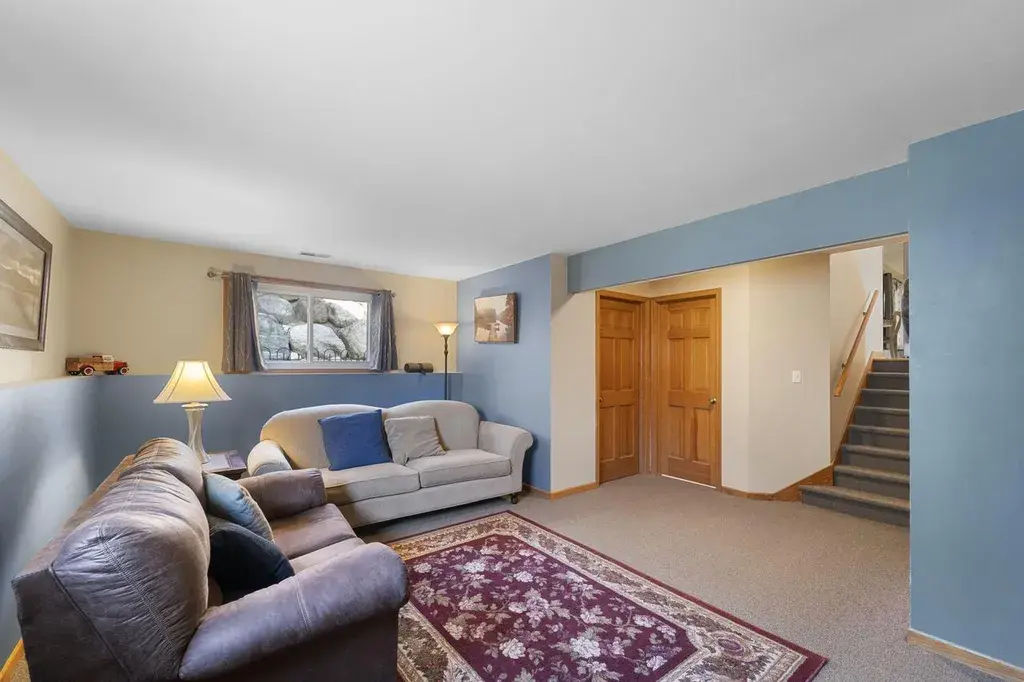 2816 Apache PASS Waukesha, WI 53188