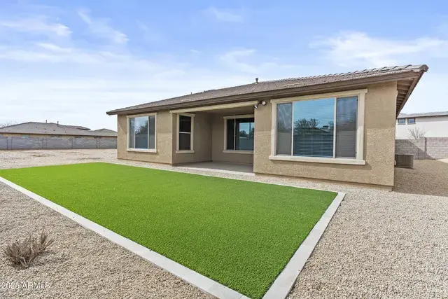 5825 N 107th Ln Phoenix, AZ 85037