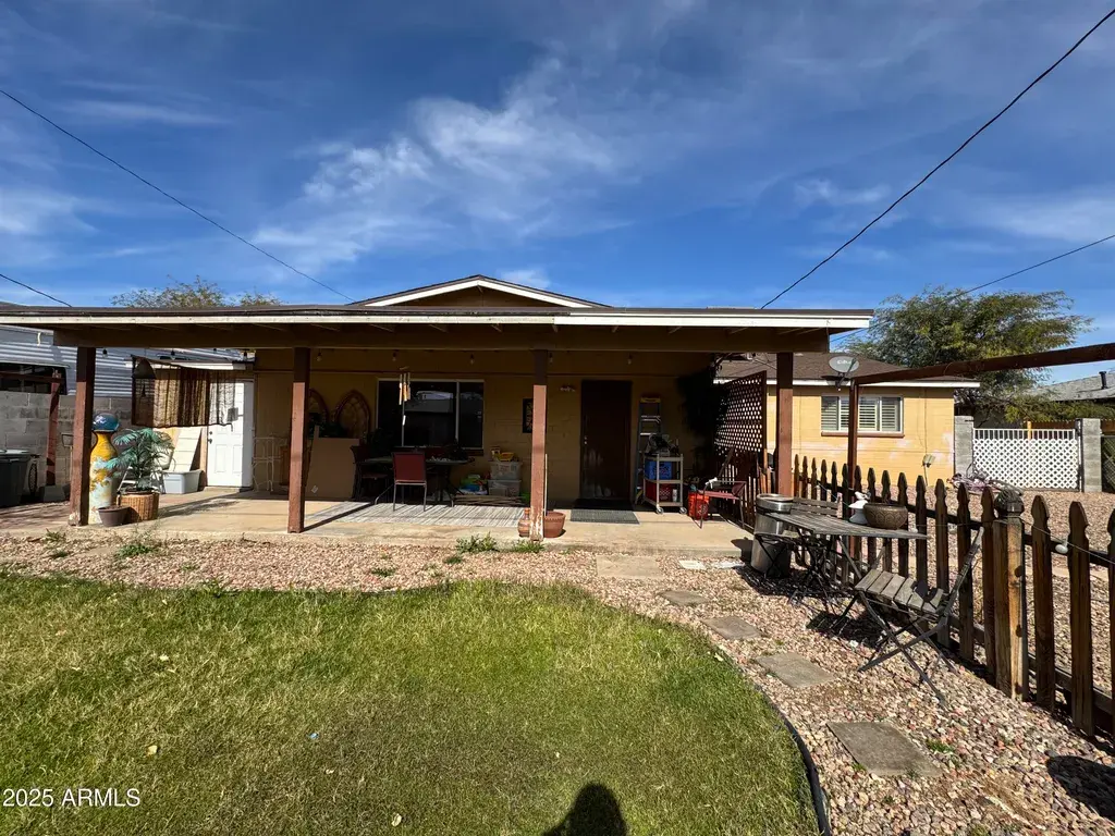 3341 W Windrose Dr Phoenix, AZ 85029