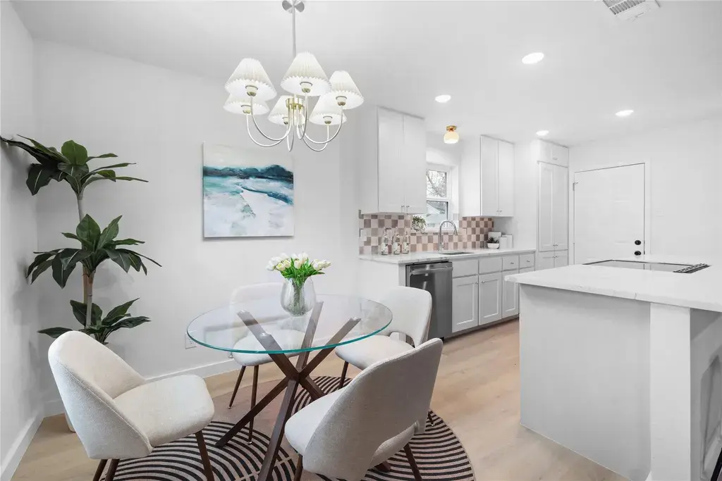 8617 Shagrock Ln Dallas, TX 75238