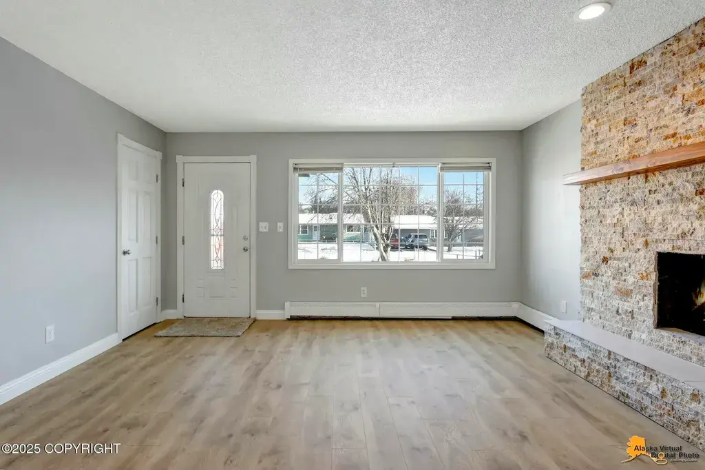 8500 Crystal St Anchorage, AK 99502