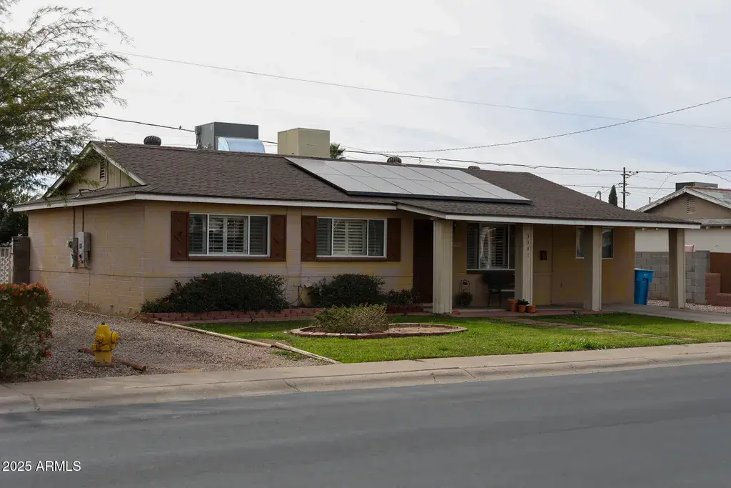 3341 W Windrose Dr Phoenix, AZ 85029