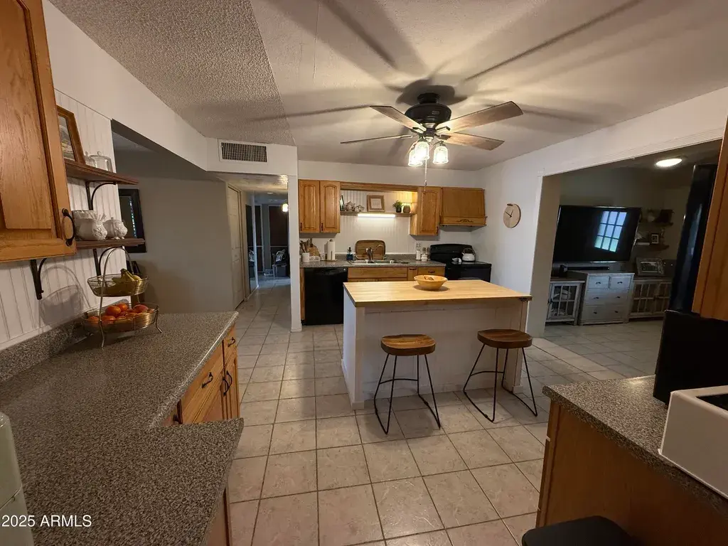 3341 W Windrose Dr Phoenix, AZ 85029