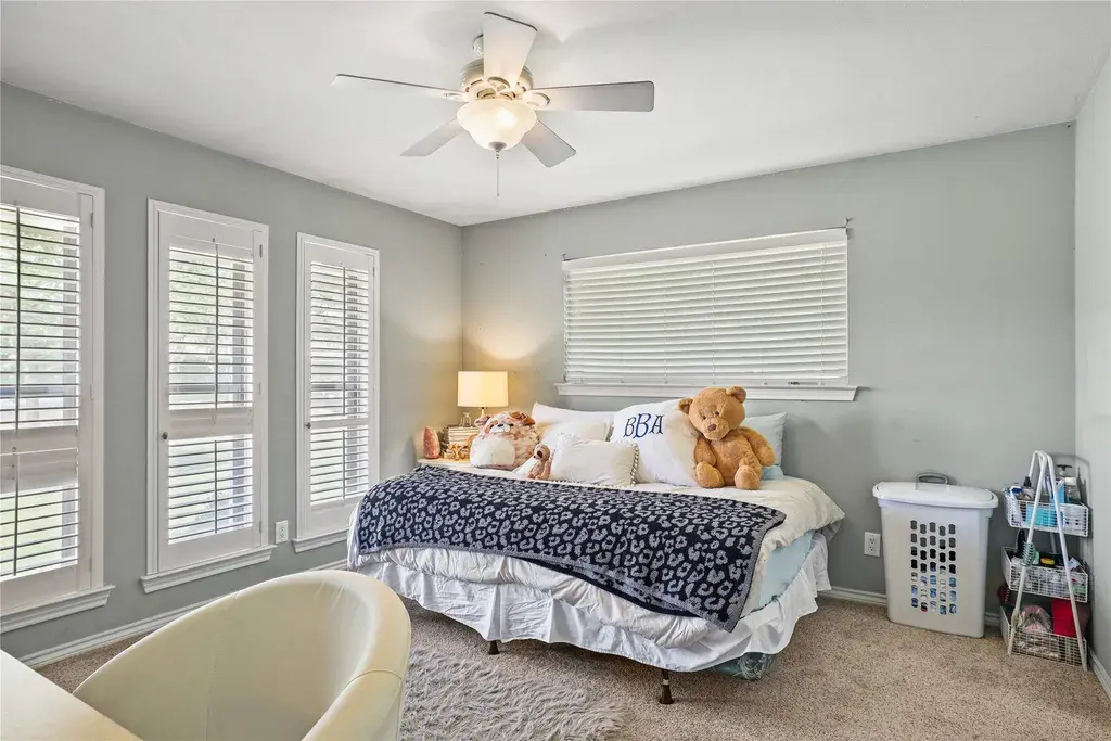 3988 Goodfellow Dr Dallas, TX 75229