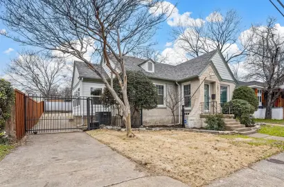 207 N Hampton Rd Dallas, TX 75208