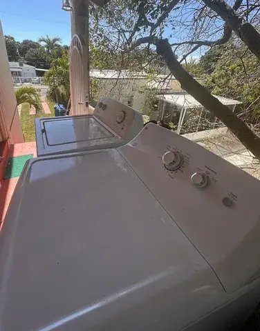 1627 SW 19th Ter Miami, FL 33145