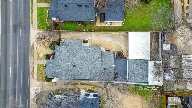 207 N Hampton Rd Dallas, TX 75208