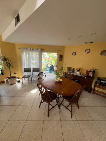 10060 SW 117th Ct Miami, FL 33186