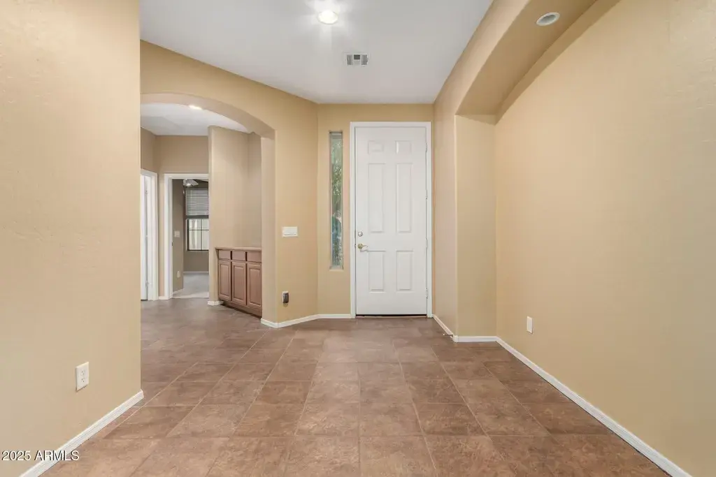 5948 W Leiber Pl Glendale, AZ 85310