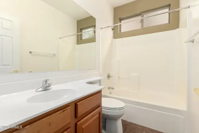 5948 W Leiber Pl Glendale, AZ 85310