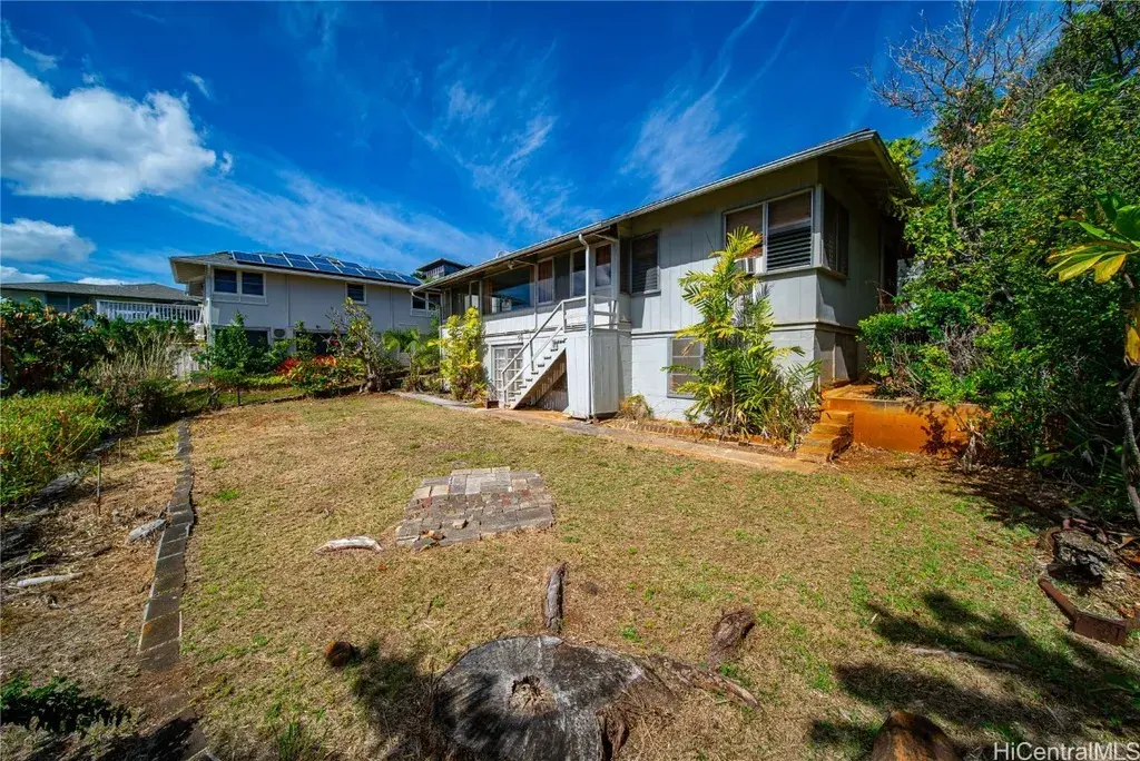 3847 Mariposa Dr Honolulu, HI 96816