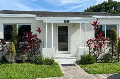 3526 NW 16th Ter Miami, FL 33125