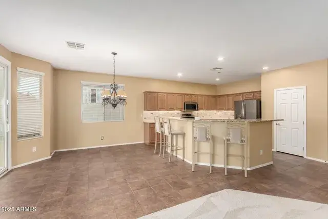 5948 W Leiber Pl Glendale, AZ 85310