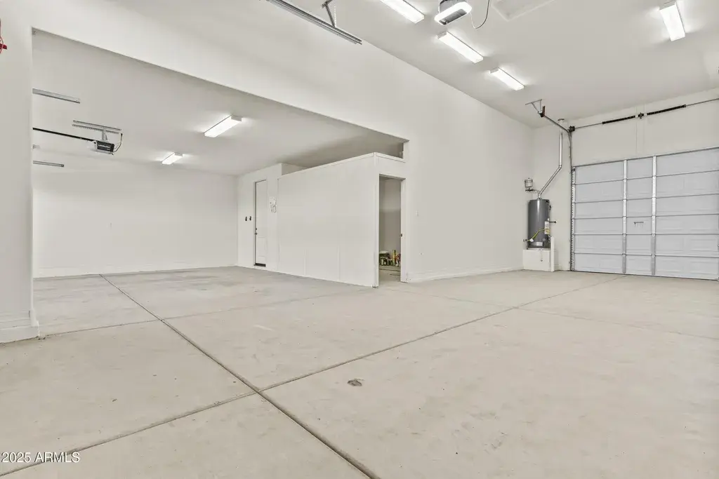 5825 N 107th Ln Phoenix, AZ 85037