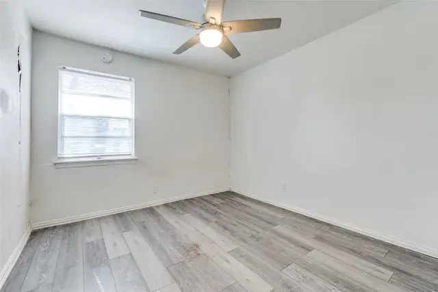 13223 Southview Ln Dallas, TX 75240