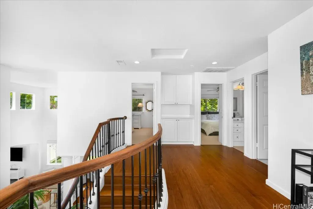 1098 Kuekue St Honolulu, HI 96825