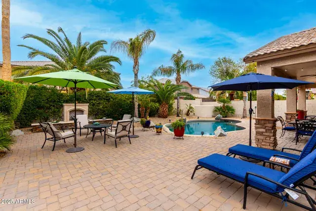 5948 W Leiber Pl Glendale, AZ 85310