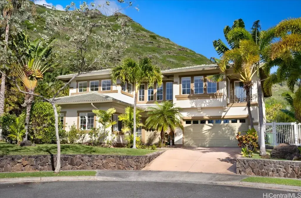 1098 Kuekue St Honolulu, HI 96825