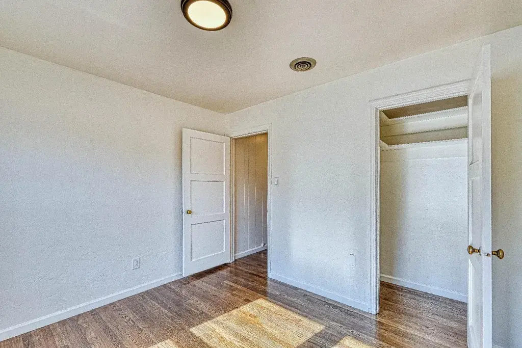 257 Edinburgh Ave Monterey, CA 93940