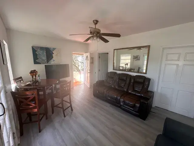 1627 SW 19th Ter Miami, FL 33145