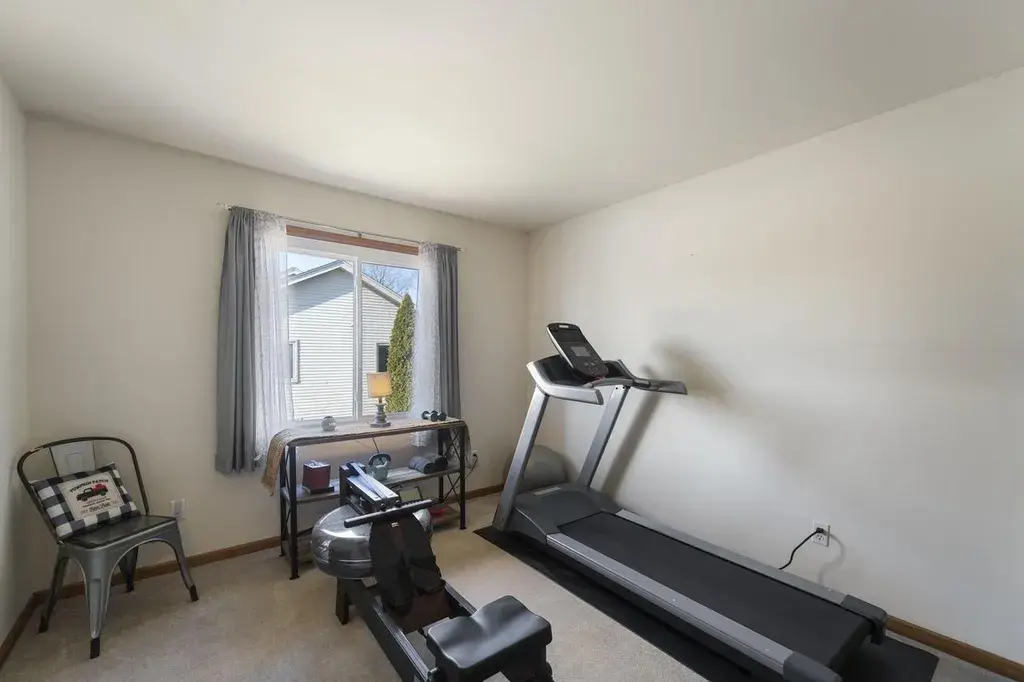 2816 Apache PASS Waukesha, WI 53188