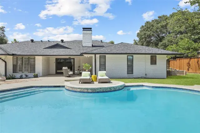 3988 Goodfellow Dr Dallas, TX 75229